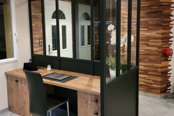 bureau sur-mesure conçu par menuisier